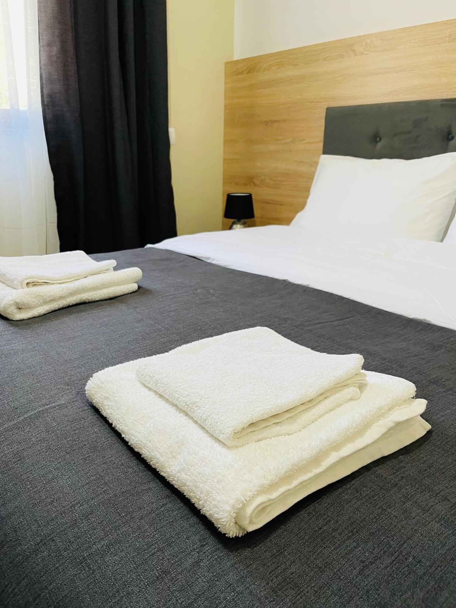 Thethi View Hotel Gjelaj ภายนอก รูปภาพ