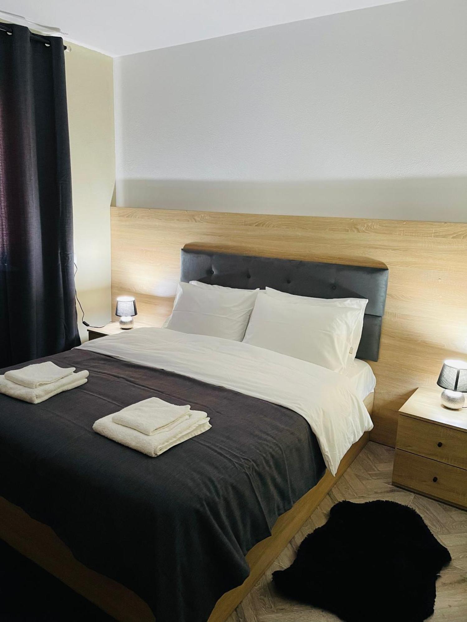 Thethi View Hotel Gjelaj ภายนอก รูปภาพ