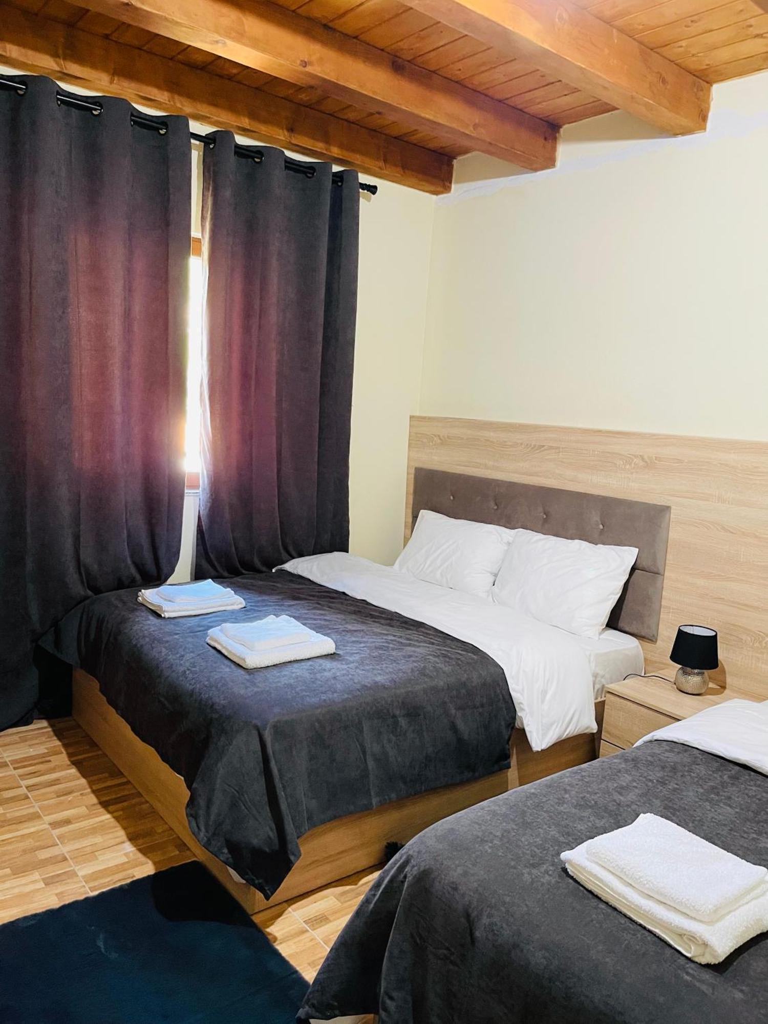Thethi View Hotel Gjelaj ภายนอก รูปภาพ