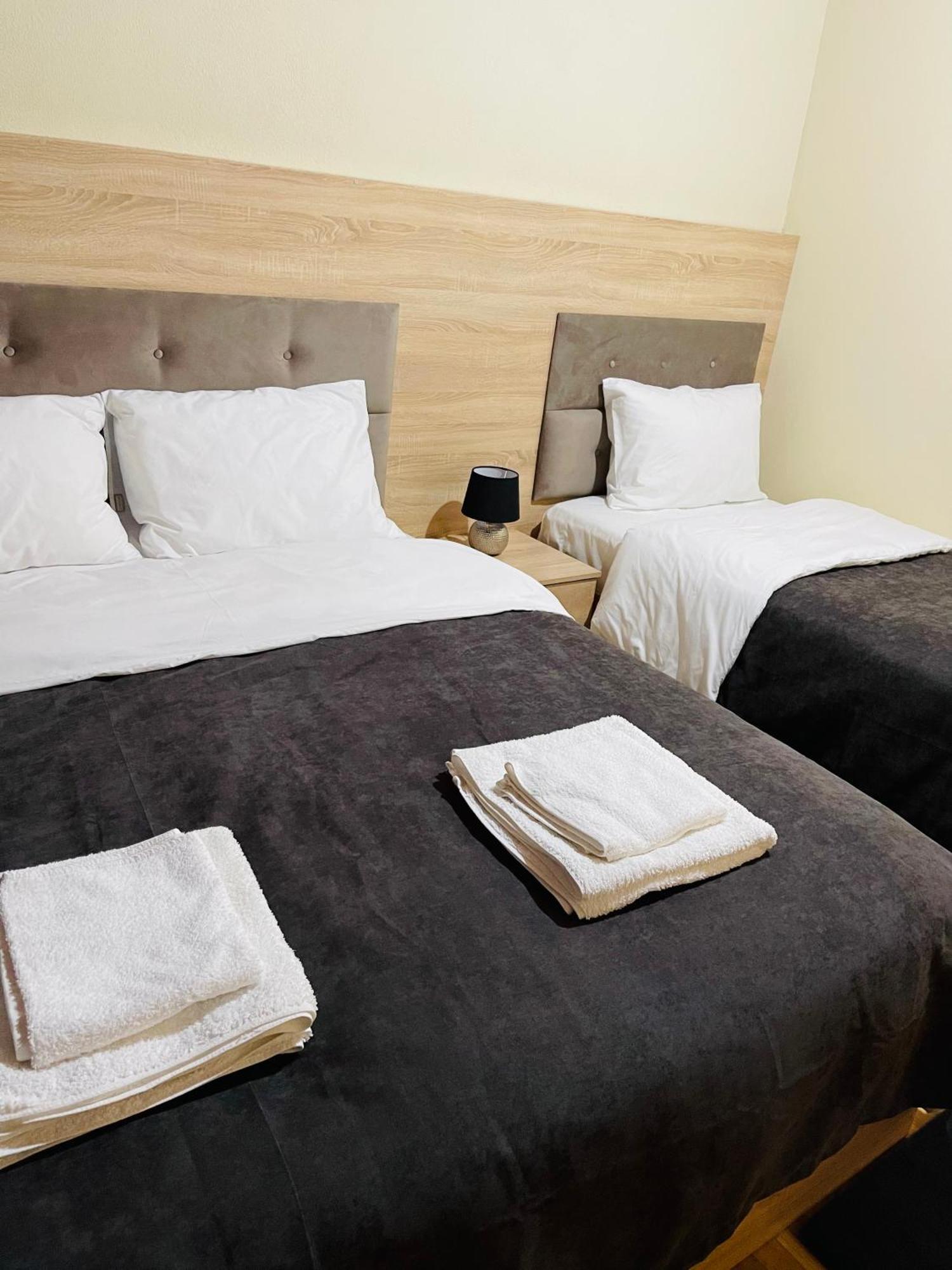 Thethi View Hotel Gjelaj ภายนอก รูปภาพ
