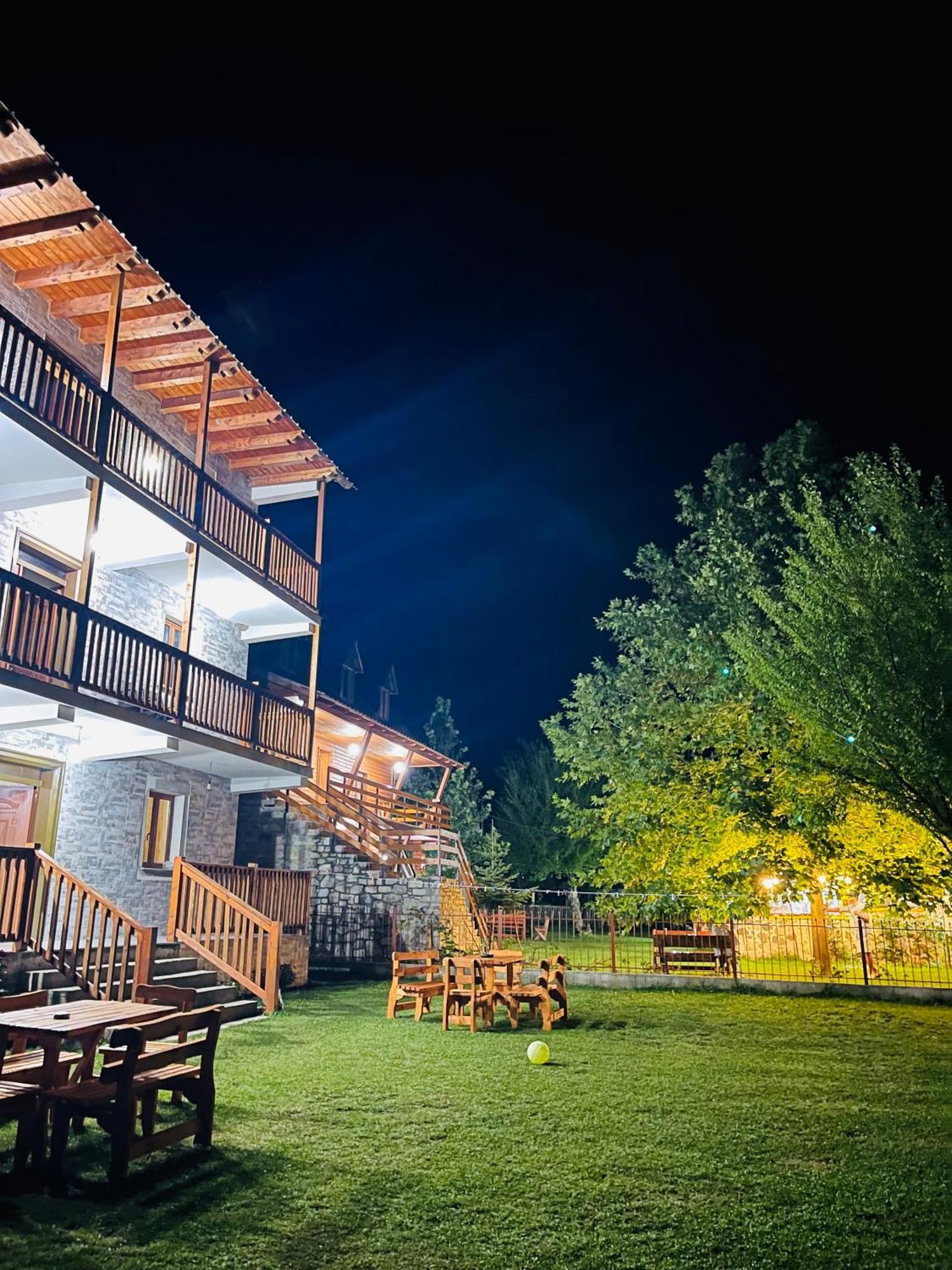 Thethi View Hotel Gjelaj ภายนอก รูปภาพ